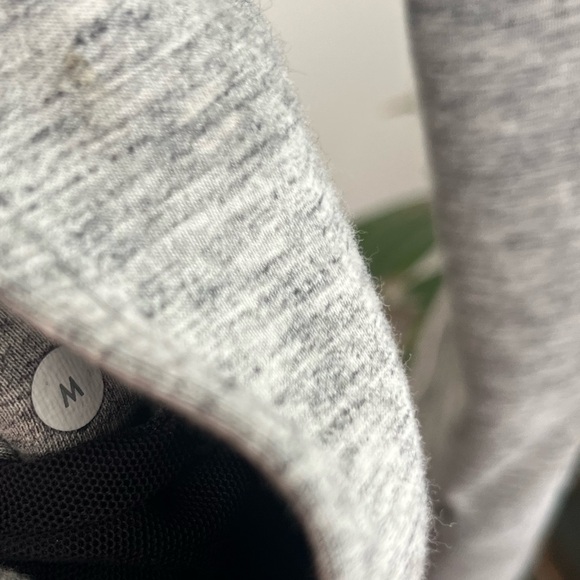 Lululemon City Bound Wrap - Picture 5 of 7